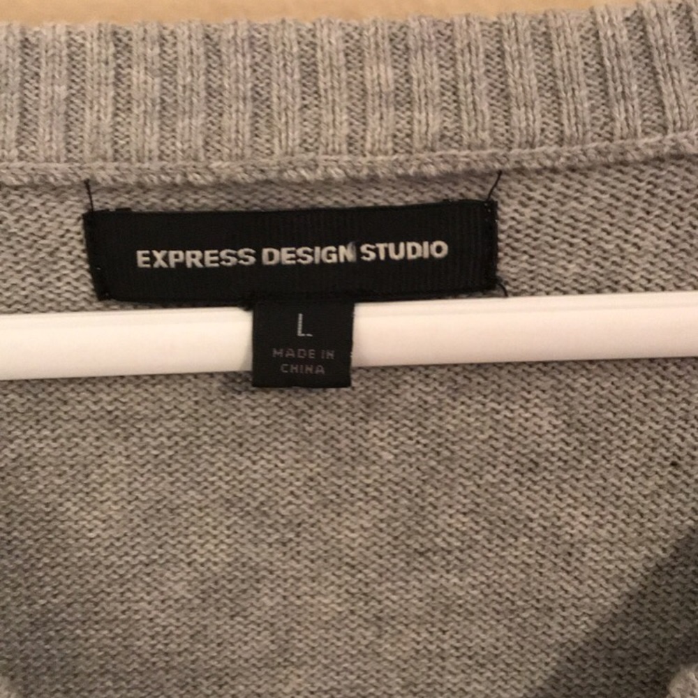 Express sweater - Picture 3 of 4